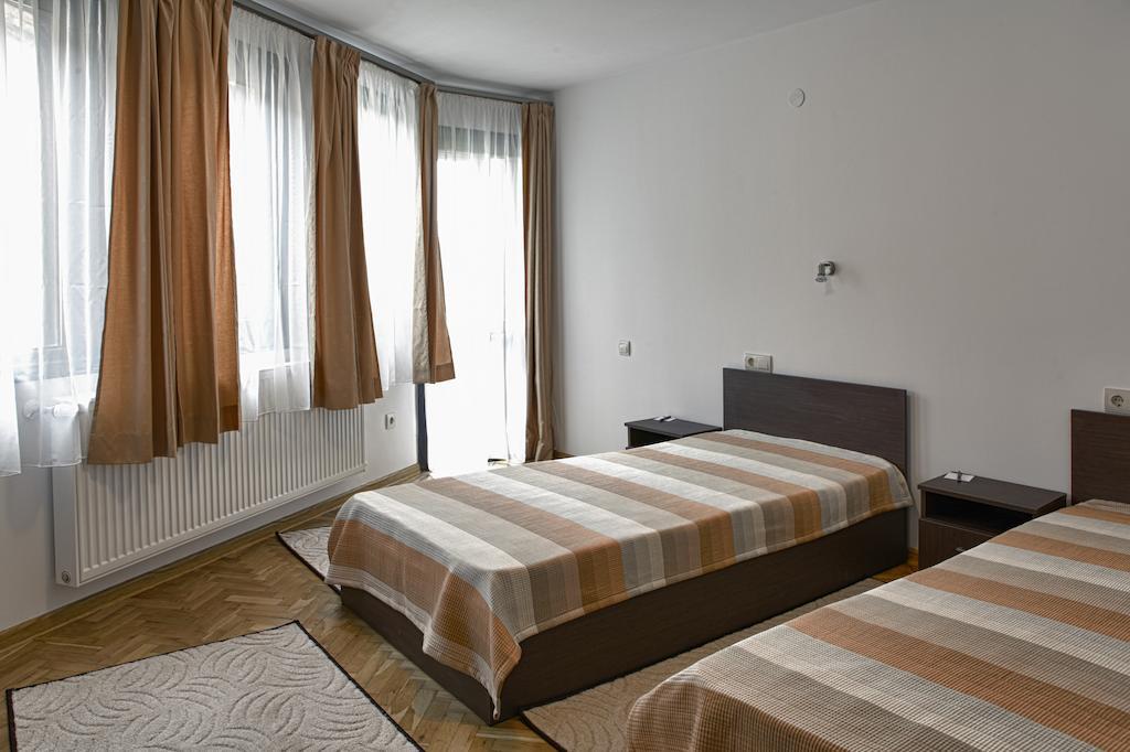 Pepi Guest House Weliko Tarnowo Exterior foto